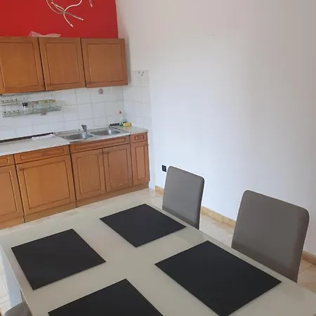 Apartment Cintya *